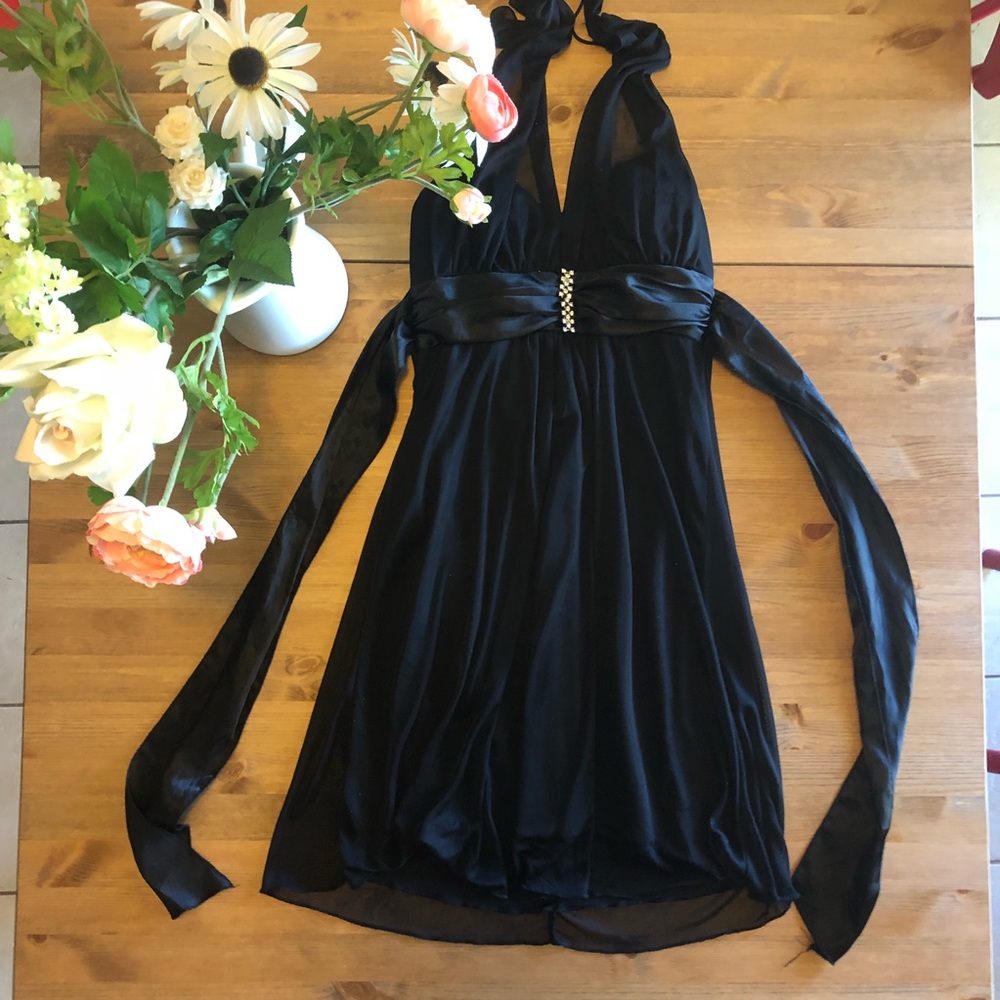 Speckless | Dainty Black Halter Dress
